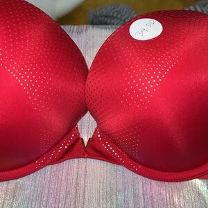 EUC Victoria’s Secret Red Push Up Bra